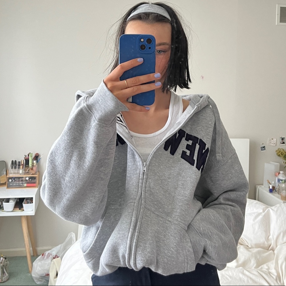 New York heather grey zip up hoodie